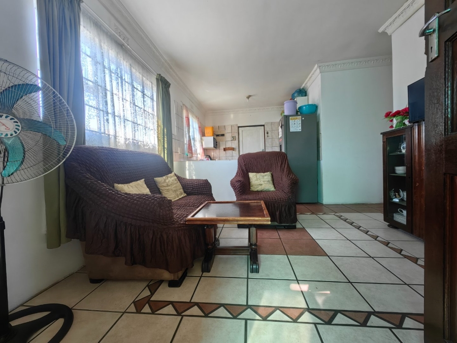 3 Bedroom Property for Sale in Lavender Hill Western Cape